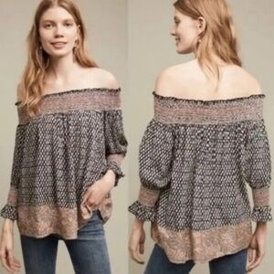 🆕 Vanessa Virginia Anthropologie Savanne Smocked Off Shoulder Top | L NWT